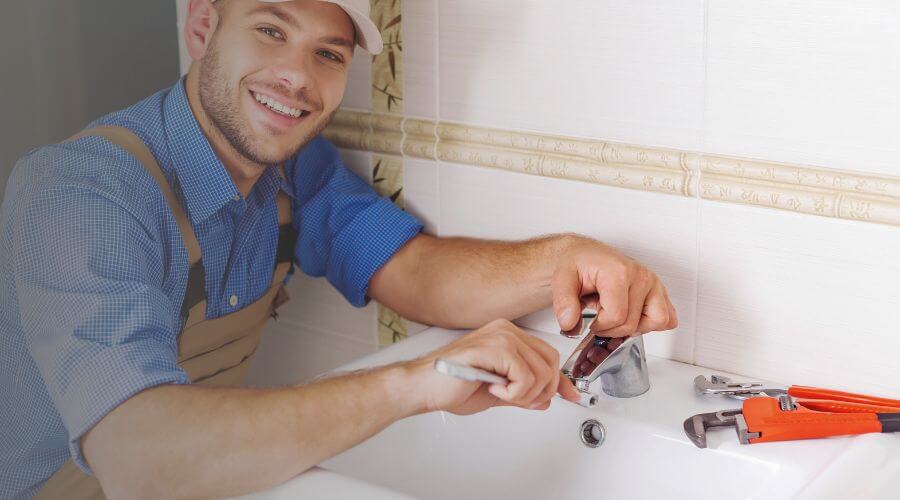 Handle or spout repair in Gosport, IN